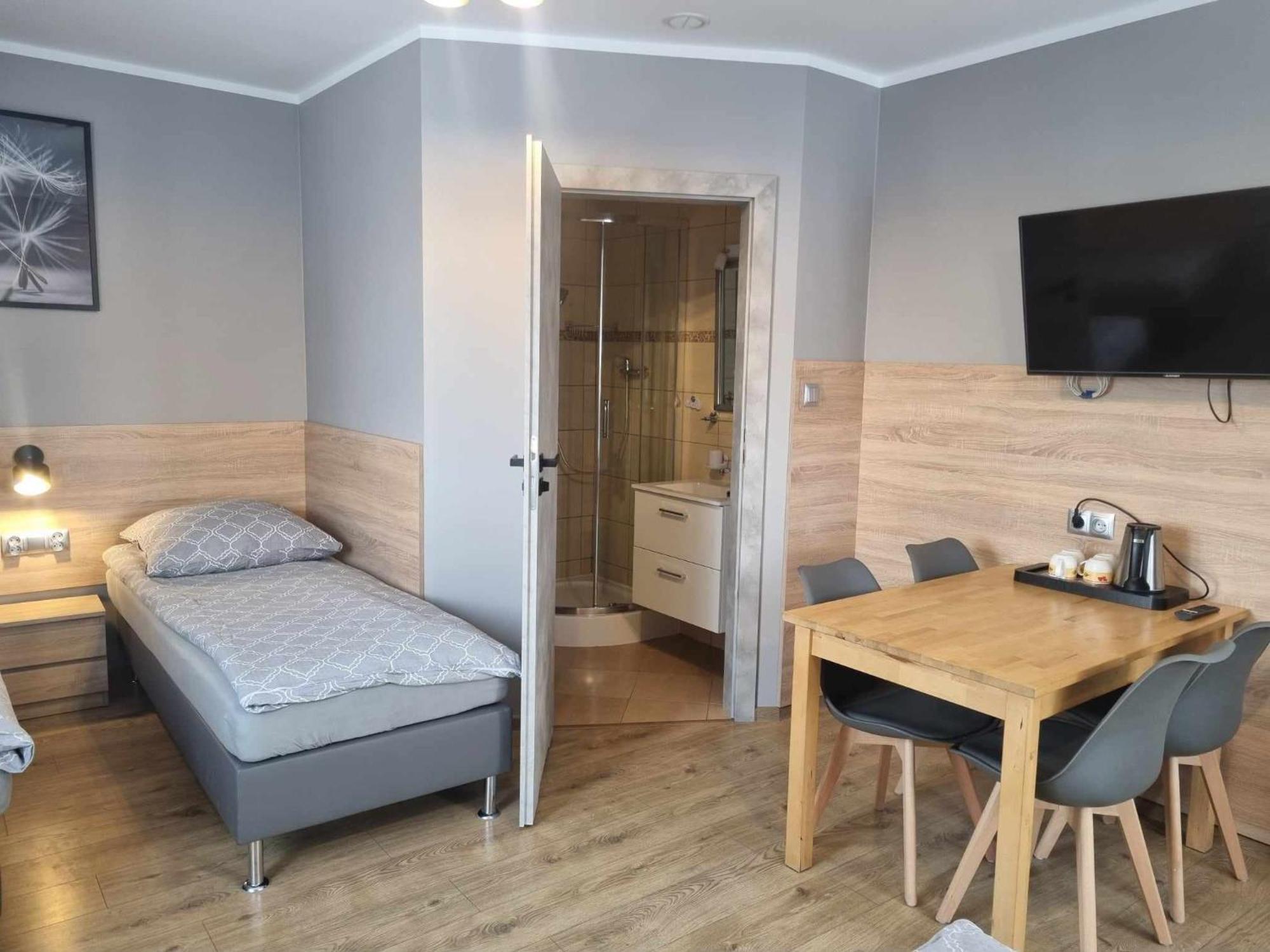 Przystan Apartment Rozalin  ภายนอก รูปภาพ